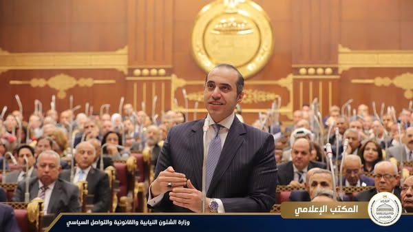  وزير الشئون النيابية والقانونية والتواصل السياسي: مجلس الشيوخ يؤكد مجددًا دوره كبيت خبرة في مناقشة القوانين الحيوية.