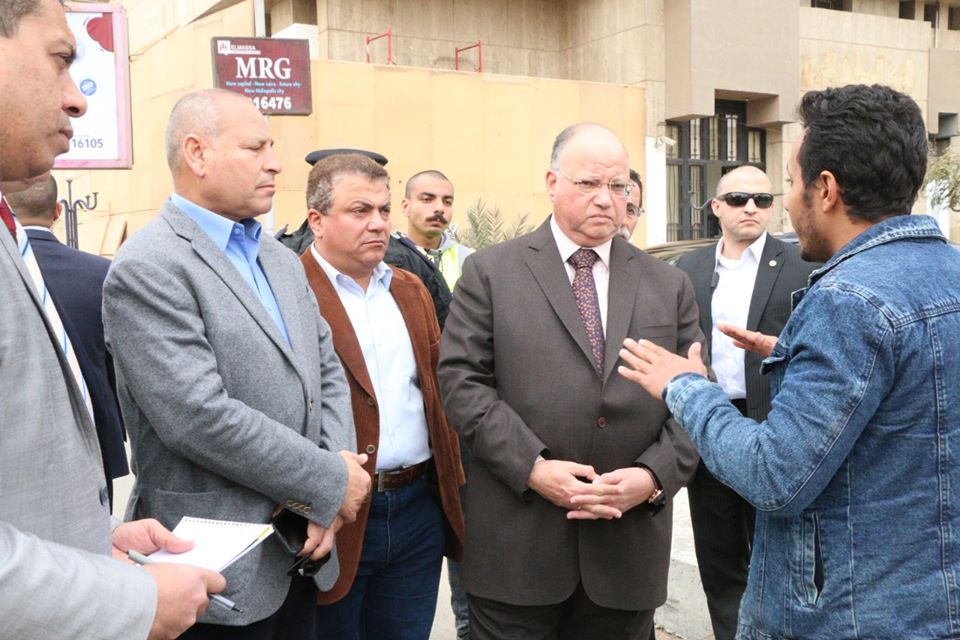 محافظ القاهرة يتفقد ميدانياَ أعمال التطوير بمحور جسر السويس