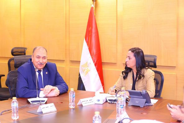 وزيرة التضامن الاجتماعي تتابع الخطوات التنفيذية لتدشين منظومة الشكاوى الموحدة بالوزارة بالتعاون مع وزارة الاتصالات ومنظومة الشكاوى الحكومية الموحدة بمجلس الوزراء