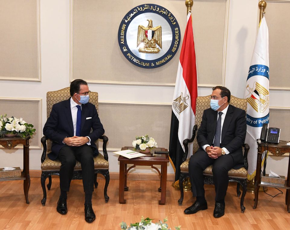 وزير البترول والثروة المعدنية يستقبل السفير الفرنسي بالقاهرة