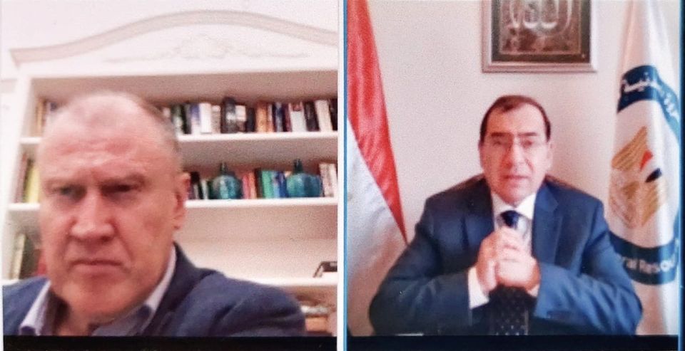 مباحثات وزير البترول والثروة المعدنية مع السفير الأسترالى بالقاهرة