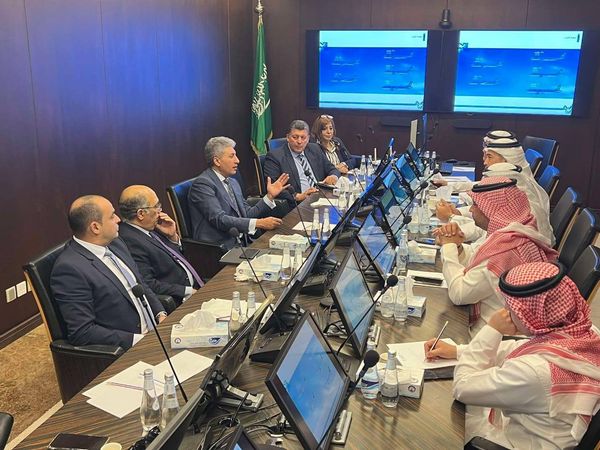 خلال زيارته الحالية للمملكة العربية السعودية - وزير السياحة والآثار يعقد لقاءات مهنية مع عدد من مسئولي شركات الطيران السعودية
