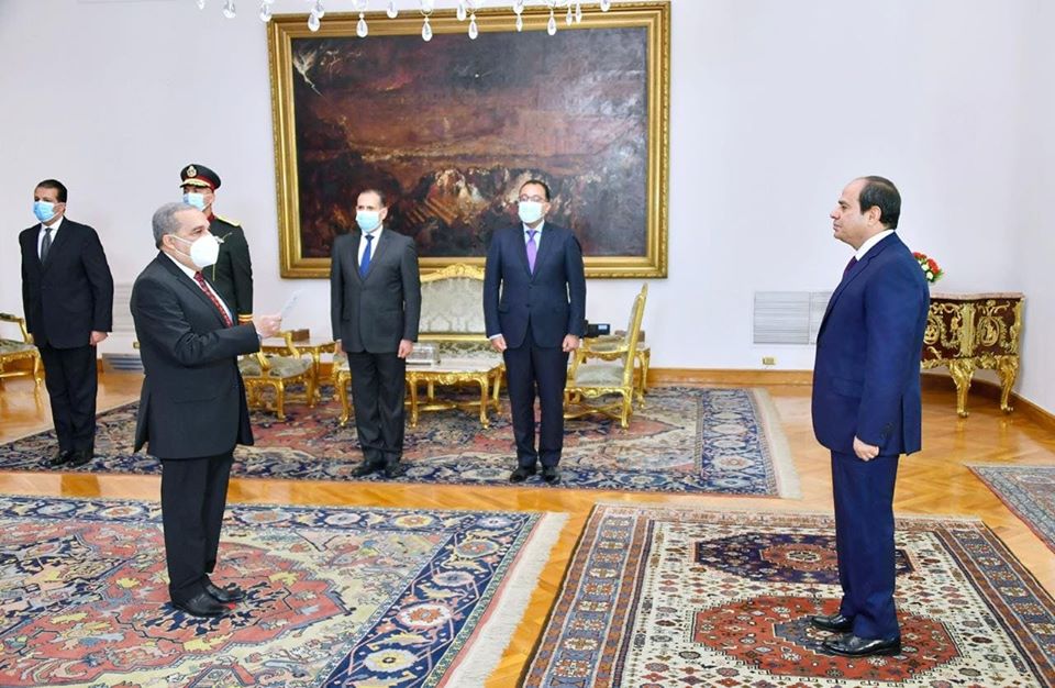 الرئيس السيسي يشهد أداء حلف اليمين للواء محمد مرسي وزيرا للدولة للإنتاج الحربي