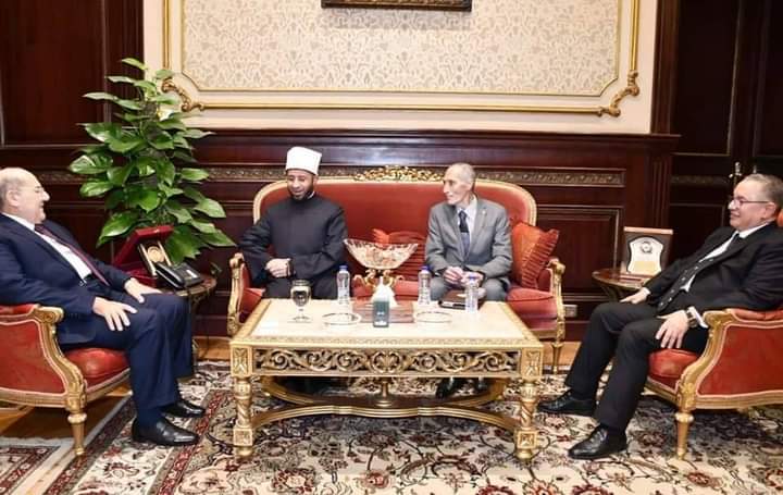 رئيس مجلس الشيوخ يستقبل وزير الأوقاف مشيدًا بدوره الوطني والدعوي.