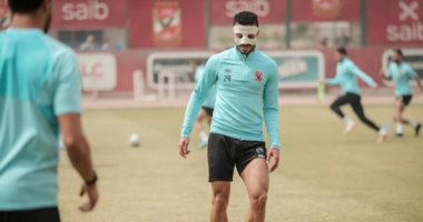 ثنائية عبد المنعم وأشرف الأقرب لقيادة دفاع الأهلي أمام الرجاء الليلة.