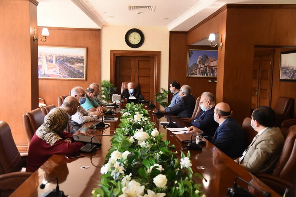 محافظ بورسعيد يلتقى مسئولي بنك الإسكان والتعمير لمتابعة مستجدات مشروع إسكان الجوهرة .
