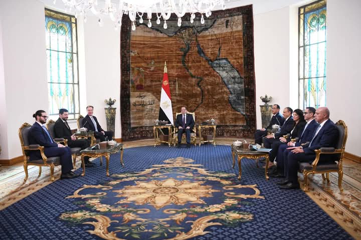 استقبل السيد الرئيس عبد الفتاح السيسي اليوم السيد 
