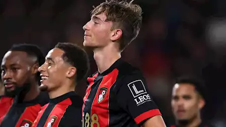 بورنموث يفوز على إيفرتون بهدف نظيف في الدوري الإنجليزي.