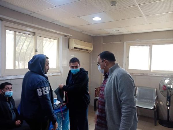قام الدكتور اسماعيل الحفناوى وكيل وزاره الصحه بالسويس بزياره تفقديه للمستشفى العام بالسويس 