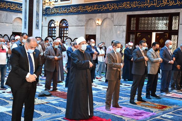 وزير الأوقاف في خطبة الجمعة بمسجد