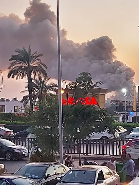 نشوب حريق أمام مستشفى السلام بالمعادي