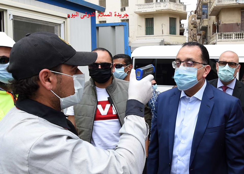 رئيس الوزراء يتفقد أعمال تطوير منطقة