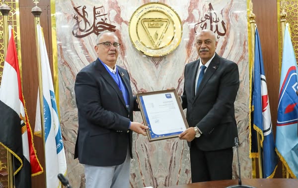 شركة السويس لتصنيع البترول تتسلم شهادة الايزو 45001 بعد الحصول على نظم إدارة السلامة والصحة المهنية القياسية 