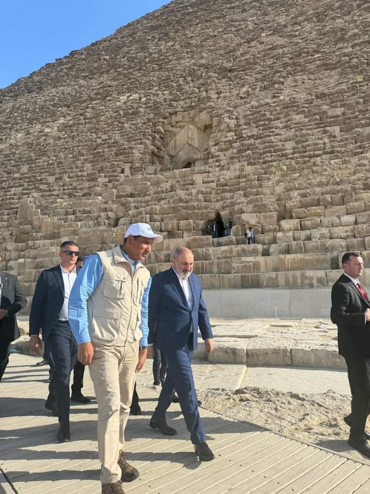 رئيس وزراء أرمينيا يزور منطقة آثار الهرم استقبلت منطقة آثار أهرامات الجيزة السيد 