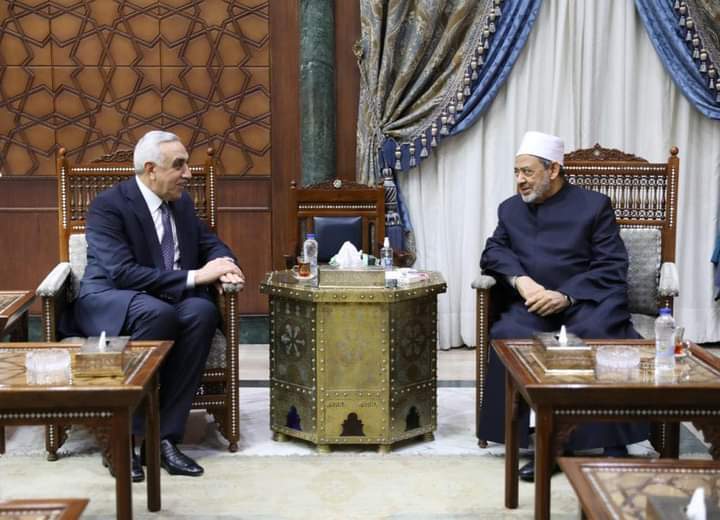السفير العراقي يستعرض لشيخ الأزهر ترتيبات زيارة فضيلته المرتقبة في العراق