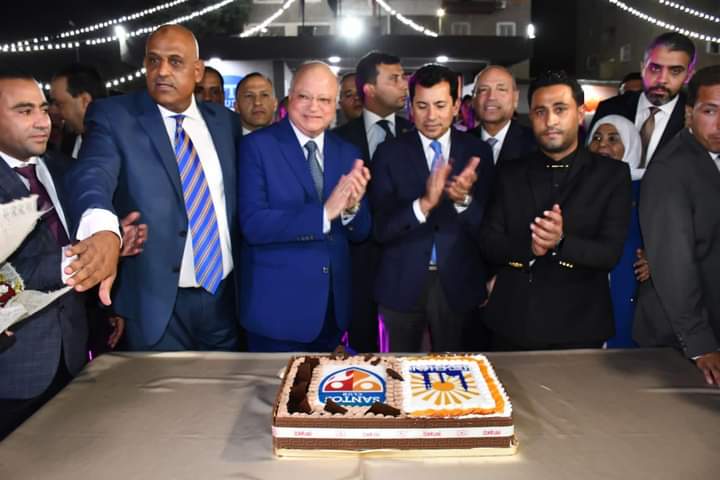 وزير الشباب والرياضة ومحافظ القاهرة يفتتحان استاد محافظة القاهرة