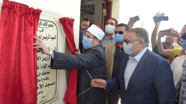  وزير الأوقاف يفتتح مسجد الأحياء المائية بالغردقة