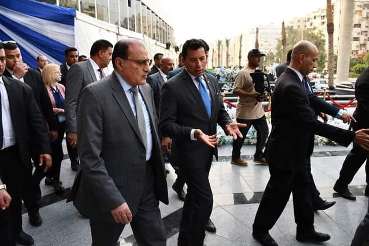 وزير الشباب والرياضة ومستشار الرئيس للتخطيط العمراني يشهدان مؤتمرًا صحفيًا لاستعراض أبرز ما يتعلق بملف تطوير منشآت استاد القاهرة والمشروعات الاستثمارية