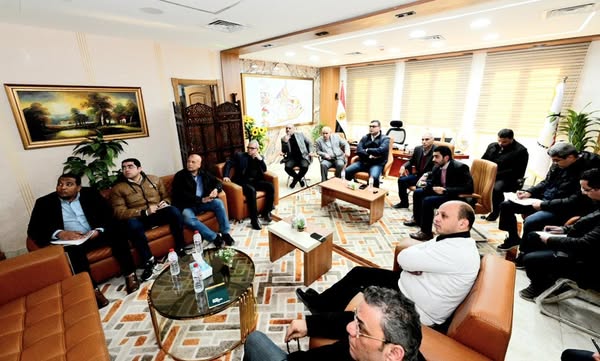 في زيارة مفاجئة: وزير الإسكان يتابع موقف مشروعات الإسكان وتسليم الوحدات السكنية لمستحقيها والخدمات والمرافق بمدينة العبور الجديدة 