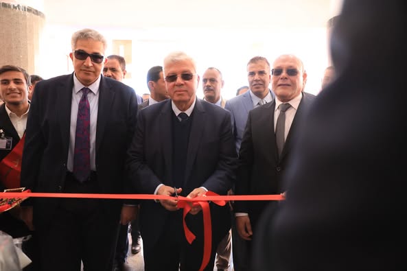وزير التعليم العالي ورئيس جامعة سوهاج يفتتحان ويتفقدان عددًا من المشروعات التعليمية والصحية بجامعة سوهاج بتكلفة تزيد عن 4 مليارات جنيه
