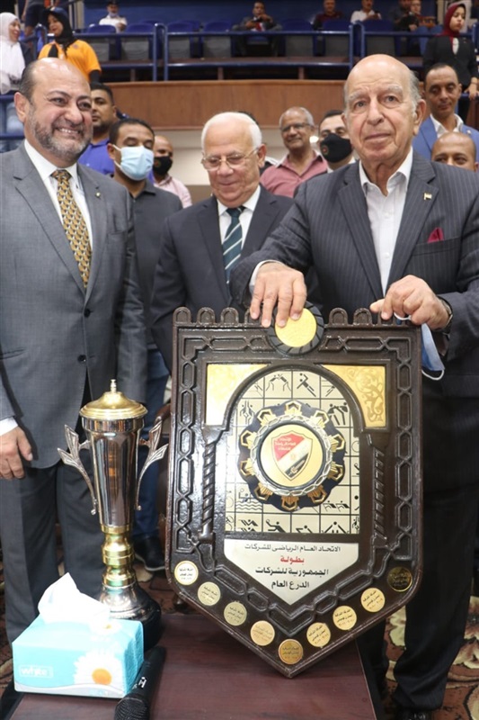 محافظ بورسعيد يشهد ختام بطولة دوري الجمهورية للشركات