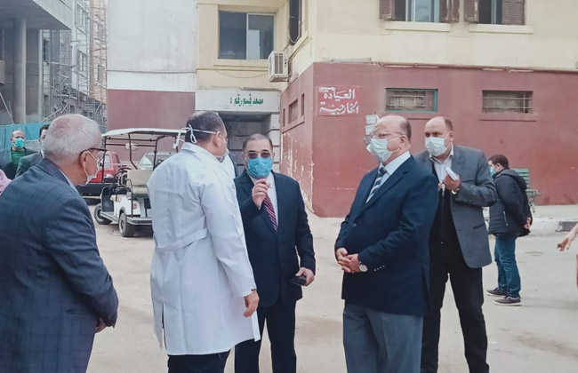 محافظ القاهرة يتفقد مستشفيي حميات العباسية والصدر