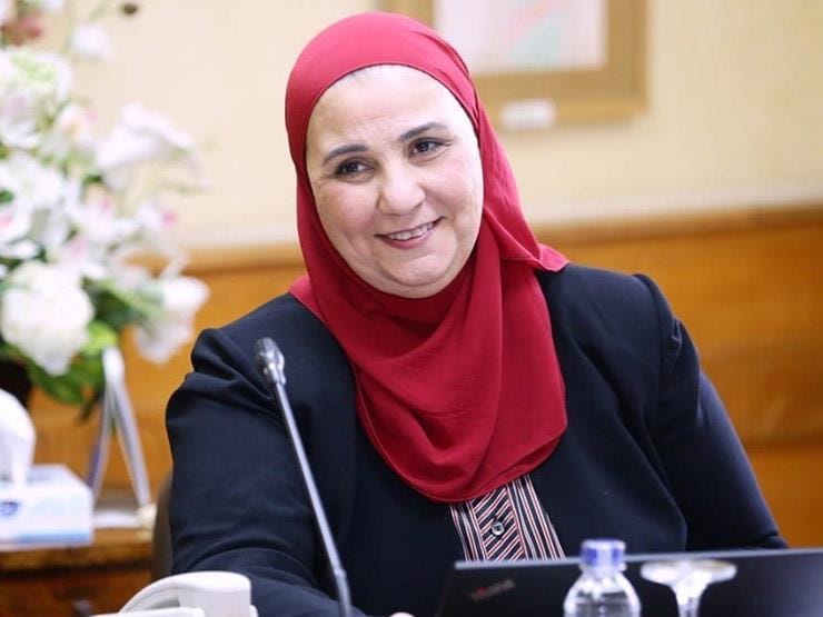 قررت نيفين القباج، وزيرة التضامن الاجتماعي، زيادة الدعم لبرنامج المساعدات كرامة ١٠٠ جنيه خلال شهر أكتوبر 