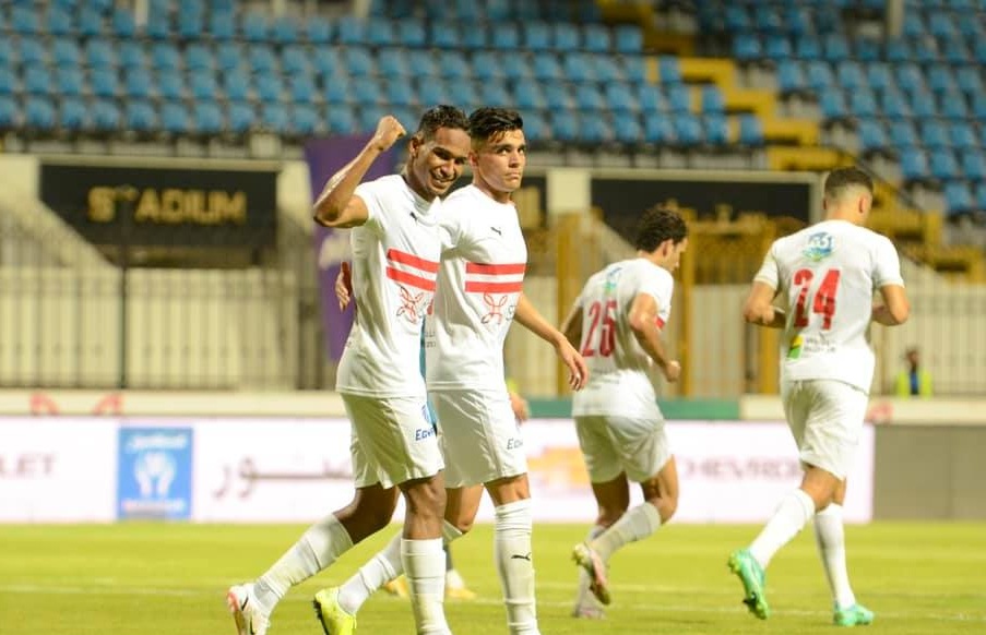 الزمالك يفوز على غزل المحلة بثلاثية نظيفة ويسابق الأهلى على صدارة الدوري.