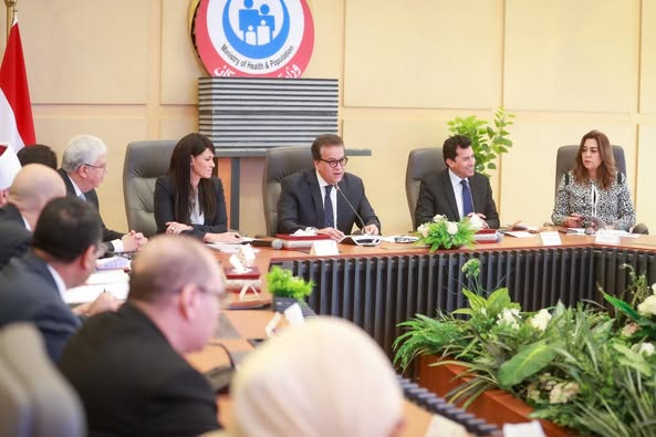 نائب رئيس مجلس الوزراء وزير الصحة يترأس اجتماع المجموعة الوزارية للتنمية البشرية لمناقشة عدداً من المحاور المشتركة 