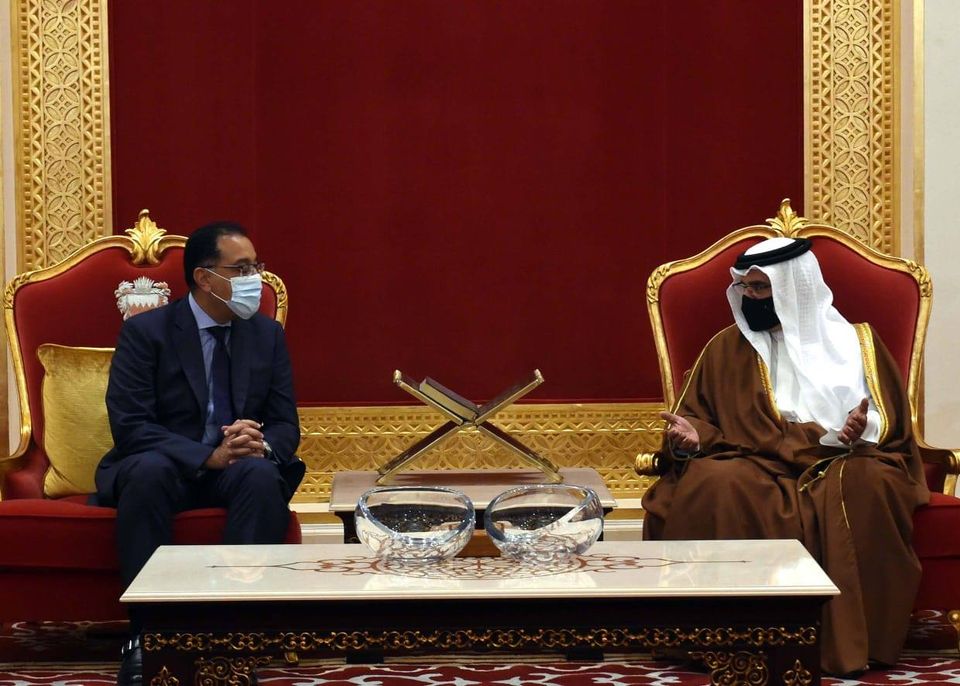 رئيس الوزراء يؤدي واجب العزاء في وفاة الأمير خليفة بن سلمان آل خليفة رئيس وزراء البحرين الراحل  