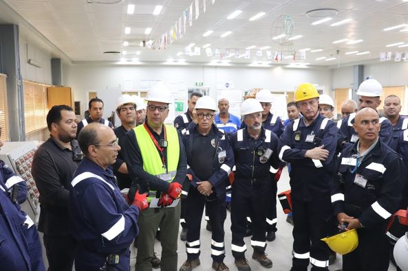 قام السيد المهندس خالد موافي رئيس مجلس الإدارة و العضو المنتدب و بصحبة السيد المهندس فرانشيسكو كاسباري المدير العام لشركة ايوك و السيد المهندس جابريلي جيونا المدير العام و العضو المنتدب لشركة بتروبل و عدد من قيادات شركة ايوك و بتروبل بزيارة تفقدية لمواقع العمل بحقول سيناء التابعة للشركة