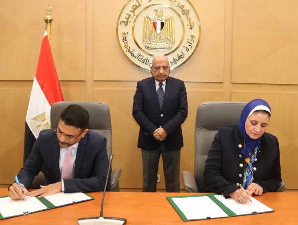وزير الكهرباء والطاقة المتجددة يشهد توقيع اتفاقية مشروع إنشاء محطتى تخزين طاقة بقدرة 1500 ميجاوات ساعة بالتعاون مع شركة  اميا باور 
