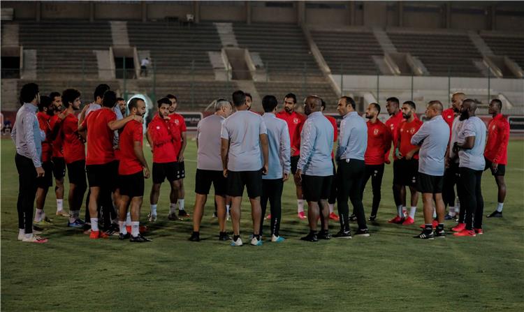 مران الأهلي: موسيماني يحاضر اللاعبين.. وتدريبات تأهيلية لـ علي معلول.