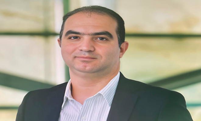 الدكتور سامح عبد الله يحصد جائزة جوردن بيل للمناخ 2025.. إنجاز مصري عالمي.