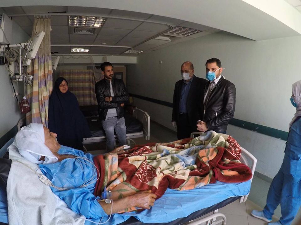 جولة النائب طارق متولي بمستشفى التأمين الصحى للاطمئنان على سير العمل بها