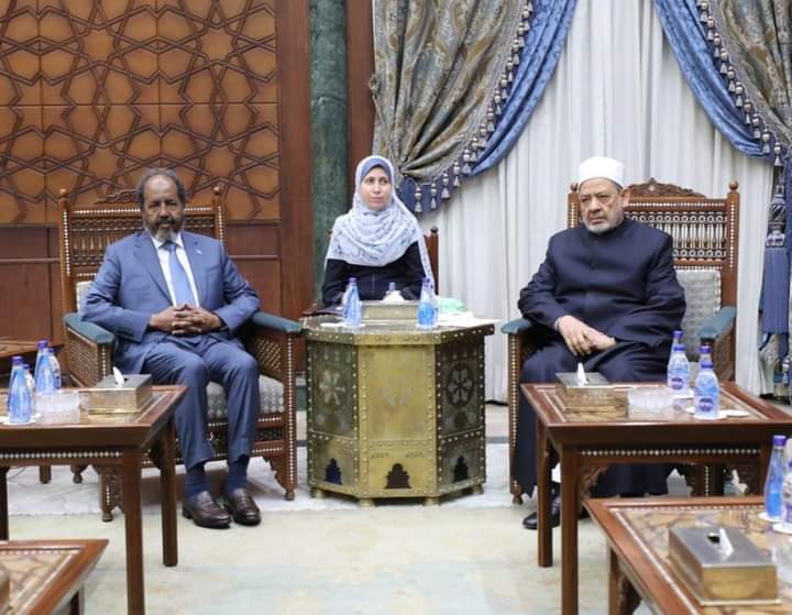 الإمام_الأكبر يستقبل الرئيس الصومالي ويؤكد تضامن الأزهر مع الصومال في الحفاظ على وحدة أرضه واستقراها