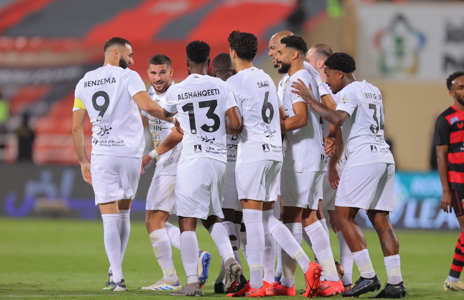 الاتحاد يفوز على الرياض بهدف نظيف في الدوري السعودي.