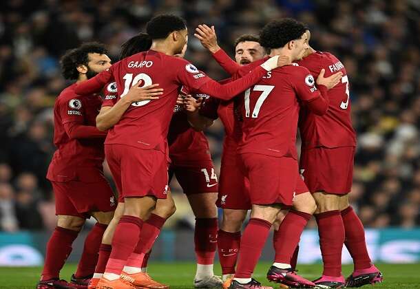 ليفربول يضرب ليدز يونايتد بسداسية مقابل هدف في الدوري الإنجليزي.