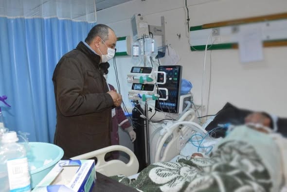 وزير قطاع الأعمال العام يتفقد موقع حادث الخزان بشركة غزل المحلة ويزور المصابين الأربعة للاطمئنان على حالتهم