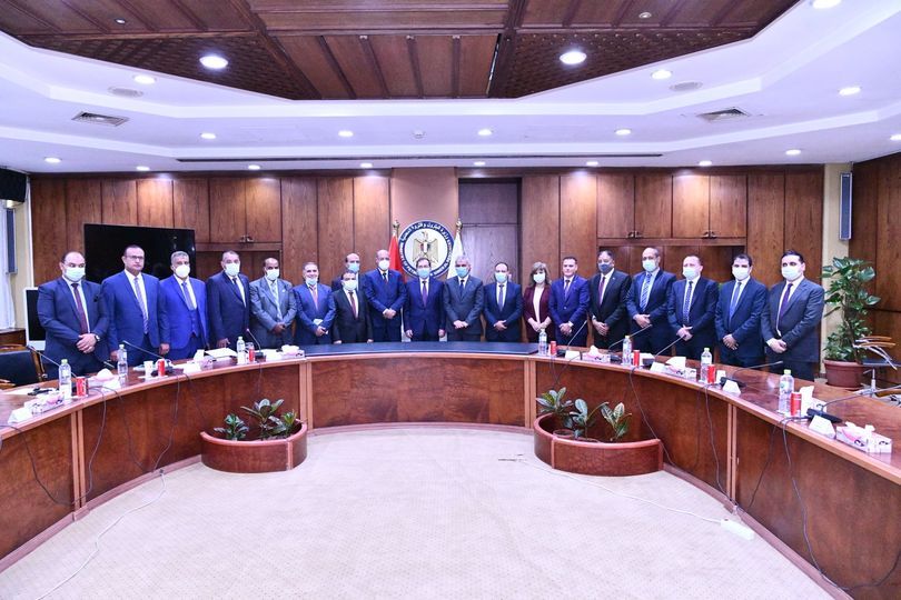 وزير البترول يلتقى مجلس النقابة العامة للعاملين
