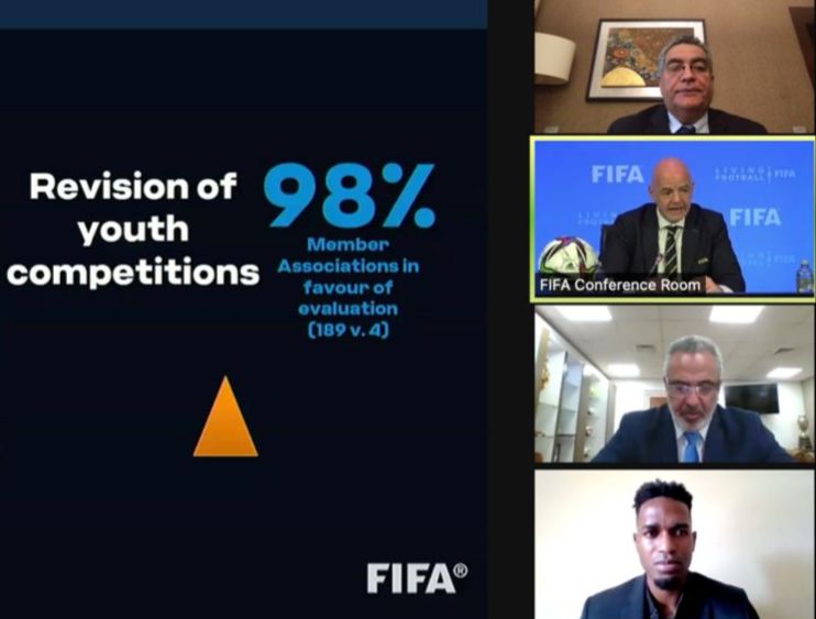 أحمد مجاهد يحضر قمة الفيفا لكرة القدم عن أتحاد الكره المصري.