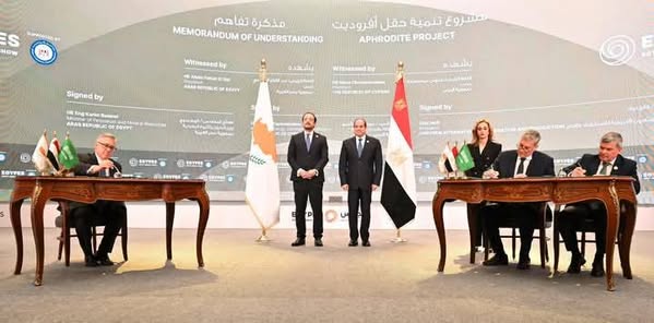 الرئيس عبد الفتاح السيسي ونظيره القبرصى يشهدان  توقيع اتفاق تعاون في مجال الطاقة بين مصر والسعودية
