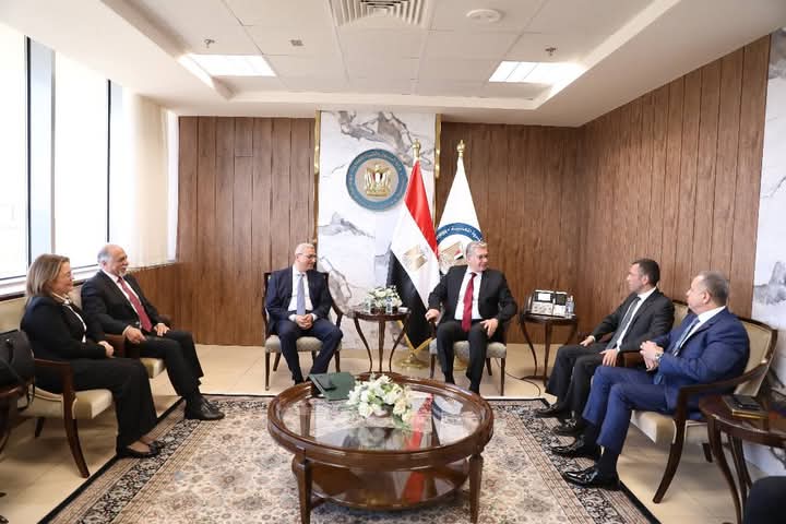 المهندس كريم بدوي وزير البترول والثروة المعدنية يستقبل وكيل أول مجلس النواب وقيادات برلمانية رفيعة المستوى استقبل المهندس كريم بدوي وزير البترول والثروة المعدنية بمقر الوزارة بالعاصمة الإدارية