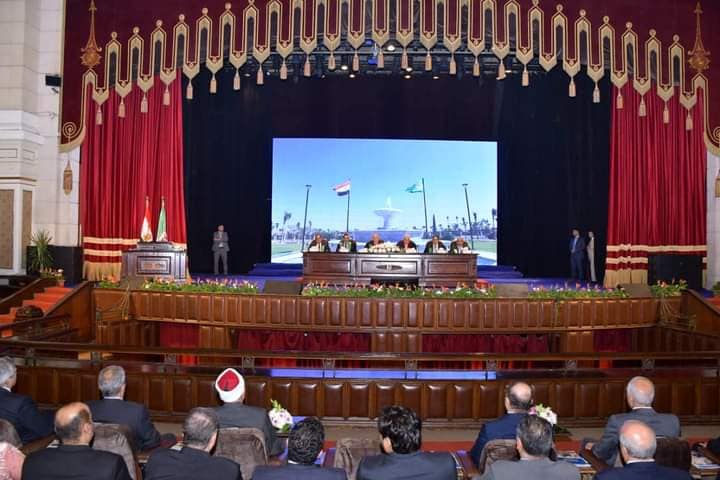 فى احتفالية جامعة القاهرة بعيد العلم الثامن عشر لتكريم علمائها الفائزين بجوائز الدولة والجامعة: