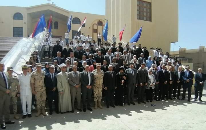 محافظ السويس وقائد الجيش الثالث ومديرالامن والقيادات وأهالي السويس يقدمون التهنئة للاخوة الاقباط بمناسبة عيد القيامة المجيد
