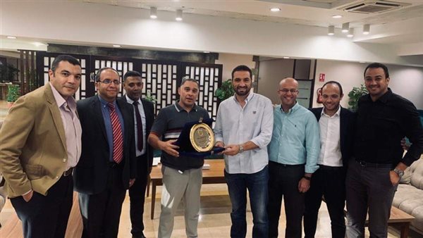 رسمياً: غرابة يستقيل من مجلس إدارة نادى إنبى بعد توليه منصب مدير المنتخب.