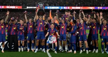 برشلونة يفوز على ريال مدريد بثنائية نظيفة ويتوج بطلاً للدوري الإسباني للمره ال29 بتاريخه.